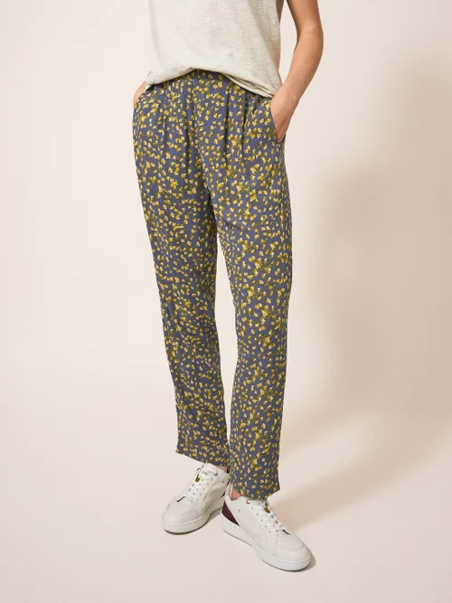 Magenta Hose in Crinkle-Optik - Lila Mehrfarbig - 38 Bild 3