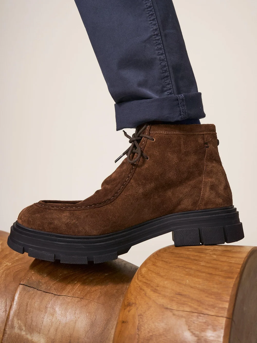 Wallaby Stiefel aus Wildleder - Dk Brown - 42 Bild 1