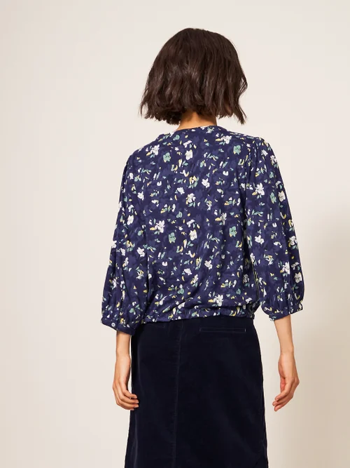Bennie Bluse mit Bindesaum - Marineblauer Aufdruck - 38 Bild 3