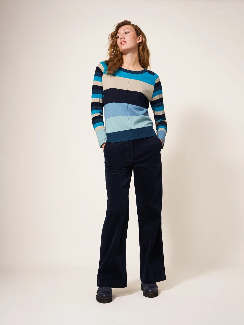 Urban Pullover mit Colour-Block-Design - Blaugrün Mehrfarbig - 38 Bild 1