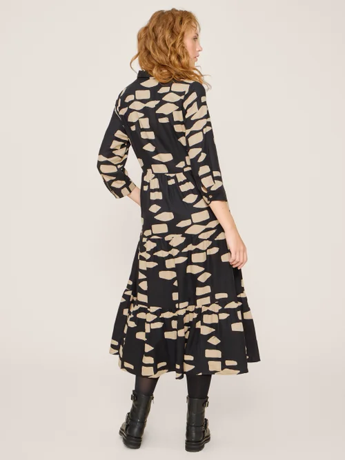 Maya Gestuftes Blusenkleid - Schwarzer Aufdruck - 38 Bild 3