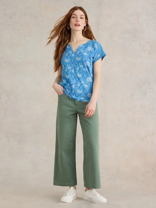 Nelly T-Shirt mit Keilausschnitt - Blue Pr - 38 Bild 2