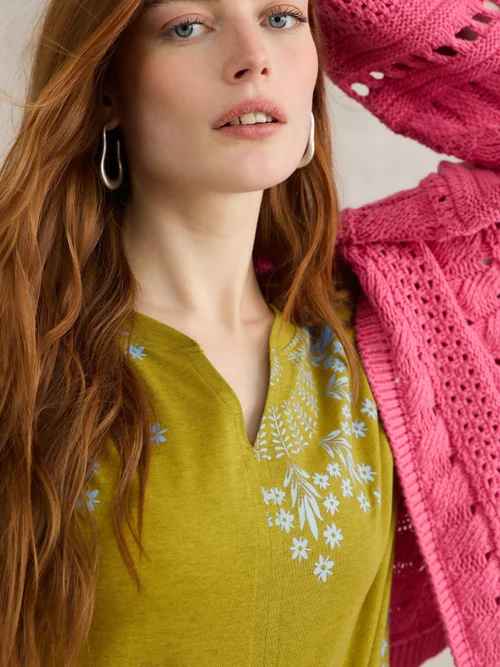 Nelly T-Shirt mit Keilausschnitt - Chart Pr - 38 Bild 3