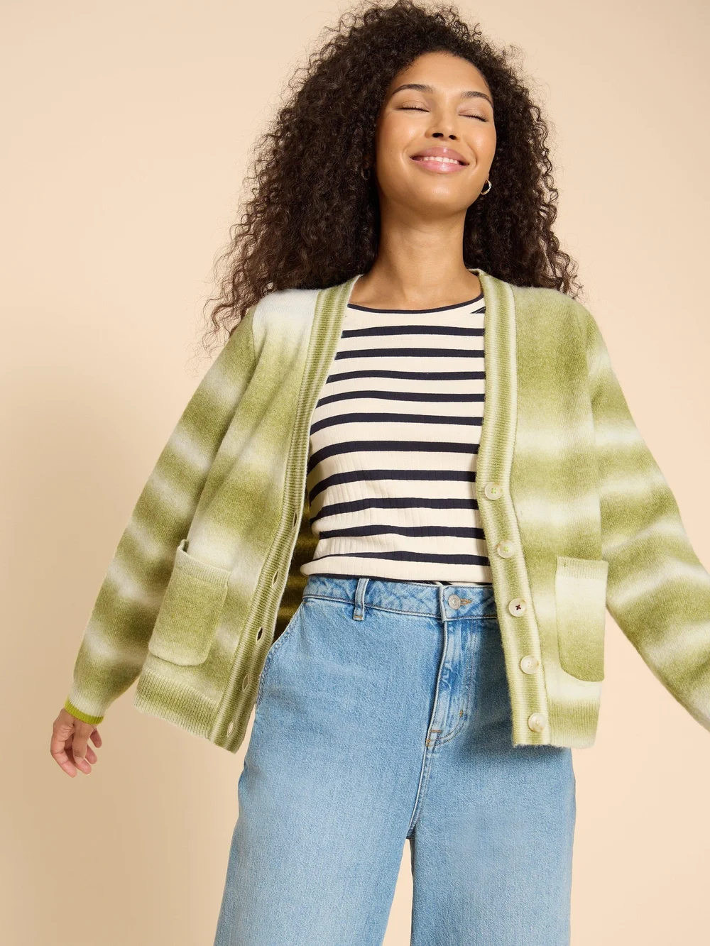 Jamie Strickjacke in Spacedye-Optik - Green Mlt - 38 Bild 1