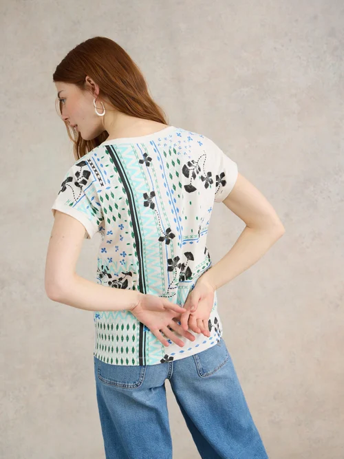 Nelly T-Shirt mit Keilausschnitt - White Pr - 44 Bild 4