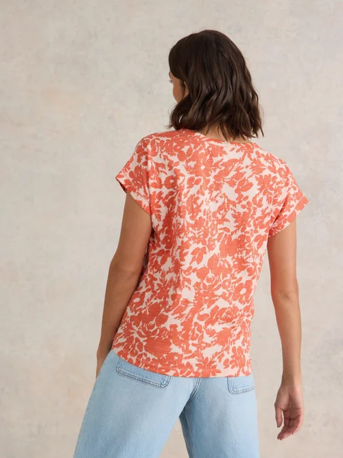 Nelly T-Shirt mit Keilausschnitt - Orange Pr - 38 Bild 4