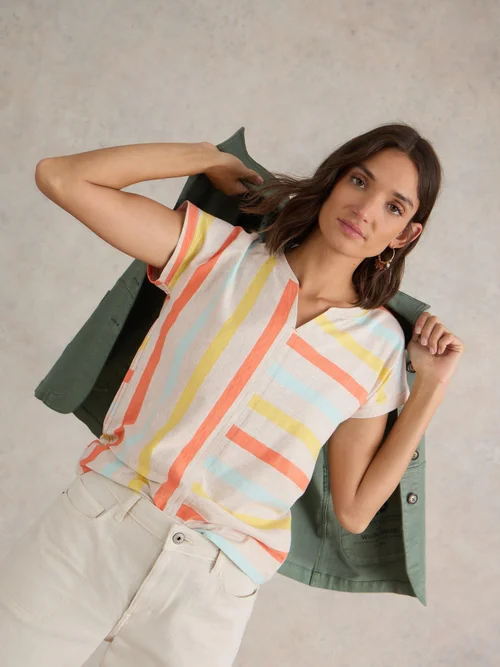 Nelly T-Shirt mit Keilausschnitt - Nat Mlt - 38 Bild 1
