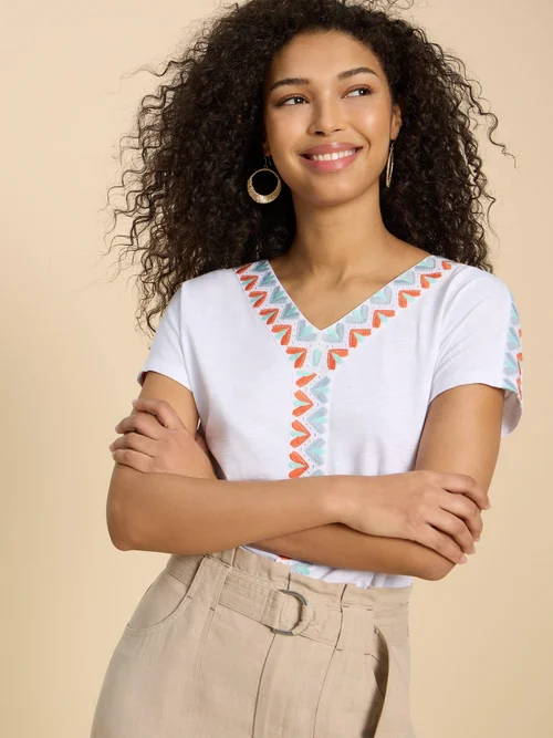 Neva Top mit Stickbordüre - White Mlt - 52 Bild 1