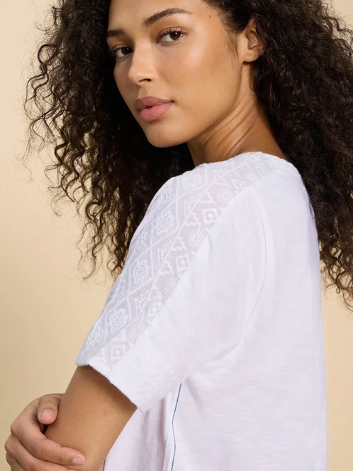 Besticktes Top mit Bindesaum - Bril White - 52 Bild 3