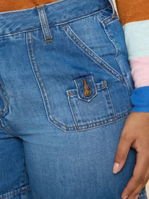 Jeansshorts Mollie mit Cargotasche - Mid Denim - 52 Bild 3