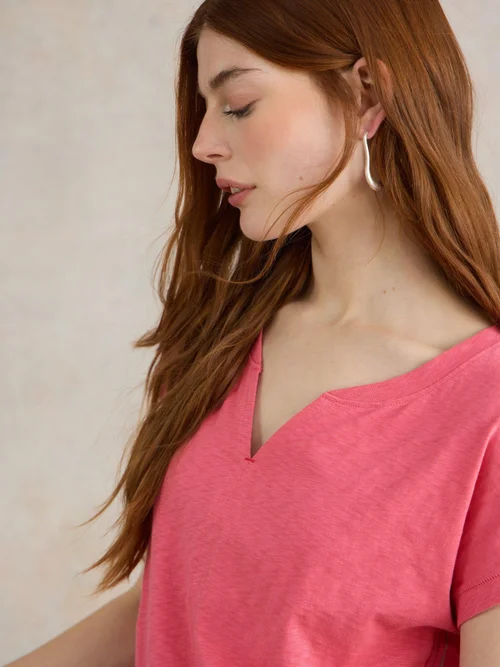 Nelly T-Shirt mit Keilausschnitt - Lgt Pink - 52 Bild 3