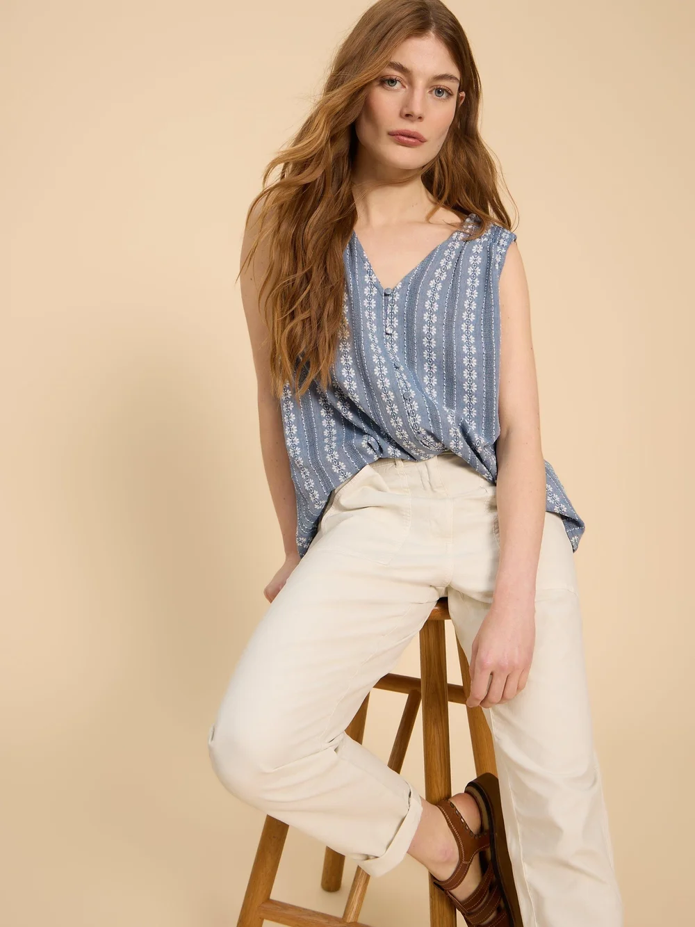 Rhiannon Ärmelose Bluse aus Bio-Baumwolle - Blue Mlt - 52 Bild 1