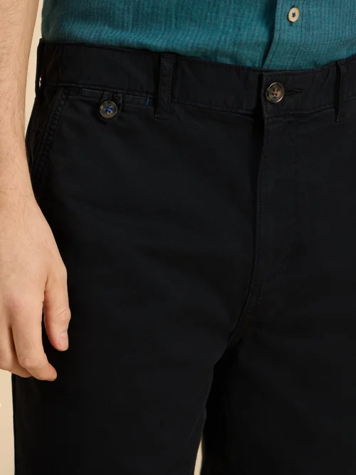 Chino-Shorts aus Bio-Baumwolle - Washed Blk - 40/R Bild 2