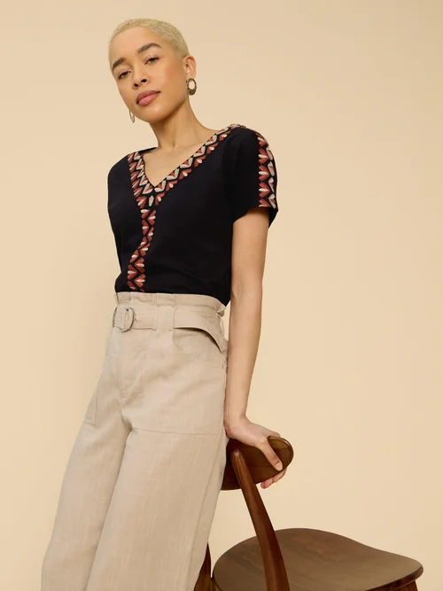 Neva Top mit Stickbordüre - Blk Mlt - 52 Bild 1