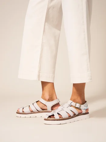 Riemensandalen mit Profilsohle