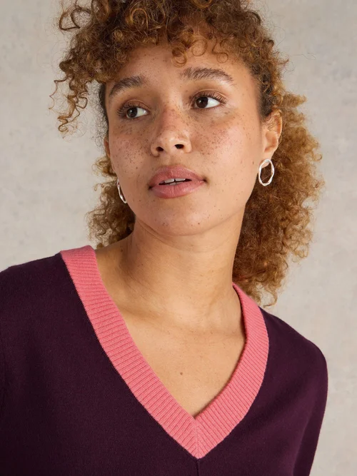 Pullover Maggie mit V-Ausschnitt - Dk Plum - 52/R Bild 3