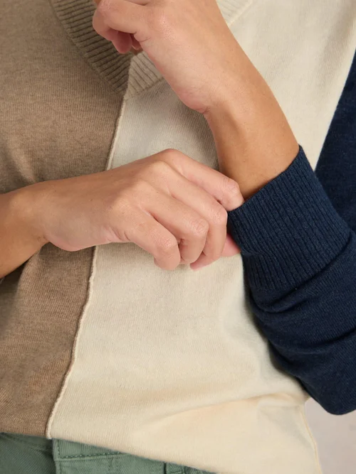 Pullover Maggie mit V-Ausschnitt - Nat Mlt - 52/R Bild 3