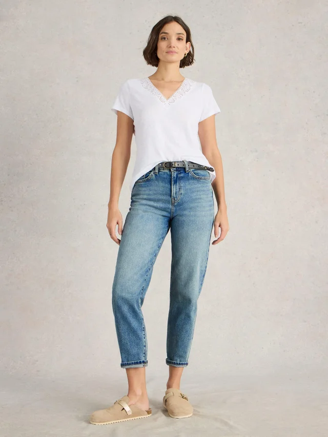 Schmal zulaufende Jeans Tilly