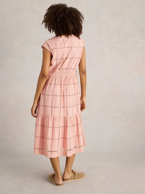 Kleid Fleur mit Lochstickkaro - Dus Pink - 52 Bild 4