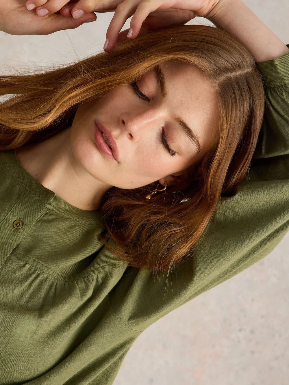 Bluse Eloise aus Materialmix - Khaki Grn - 52 Bild 1