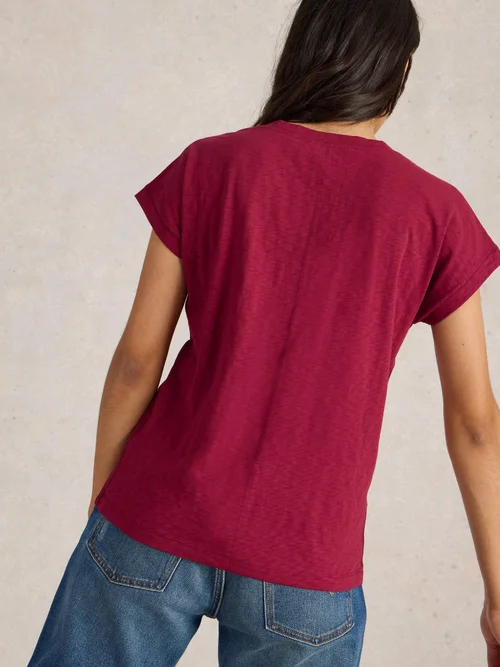 T-Shirt Nelly mit Keilausschnitt - Mid Plum - 52 Bild 4