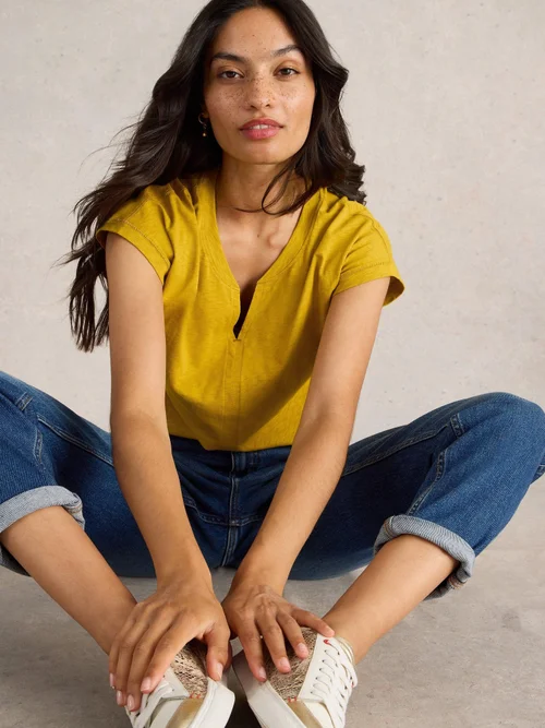 T-Shirt Nelly mit Keilausschnitt - Mid Chart - 52 Bild 1