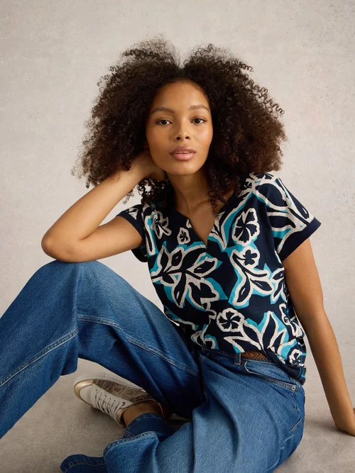 T-Shirt Nelly mit Keilausschnitt - Navy Pr - 46 Bild 3