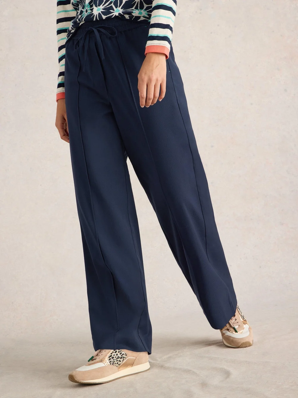 Hose Freda mit weitem Bein - Dark Navy - 50/R Bild 1