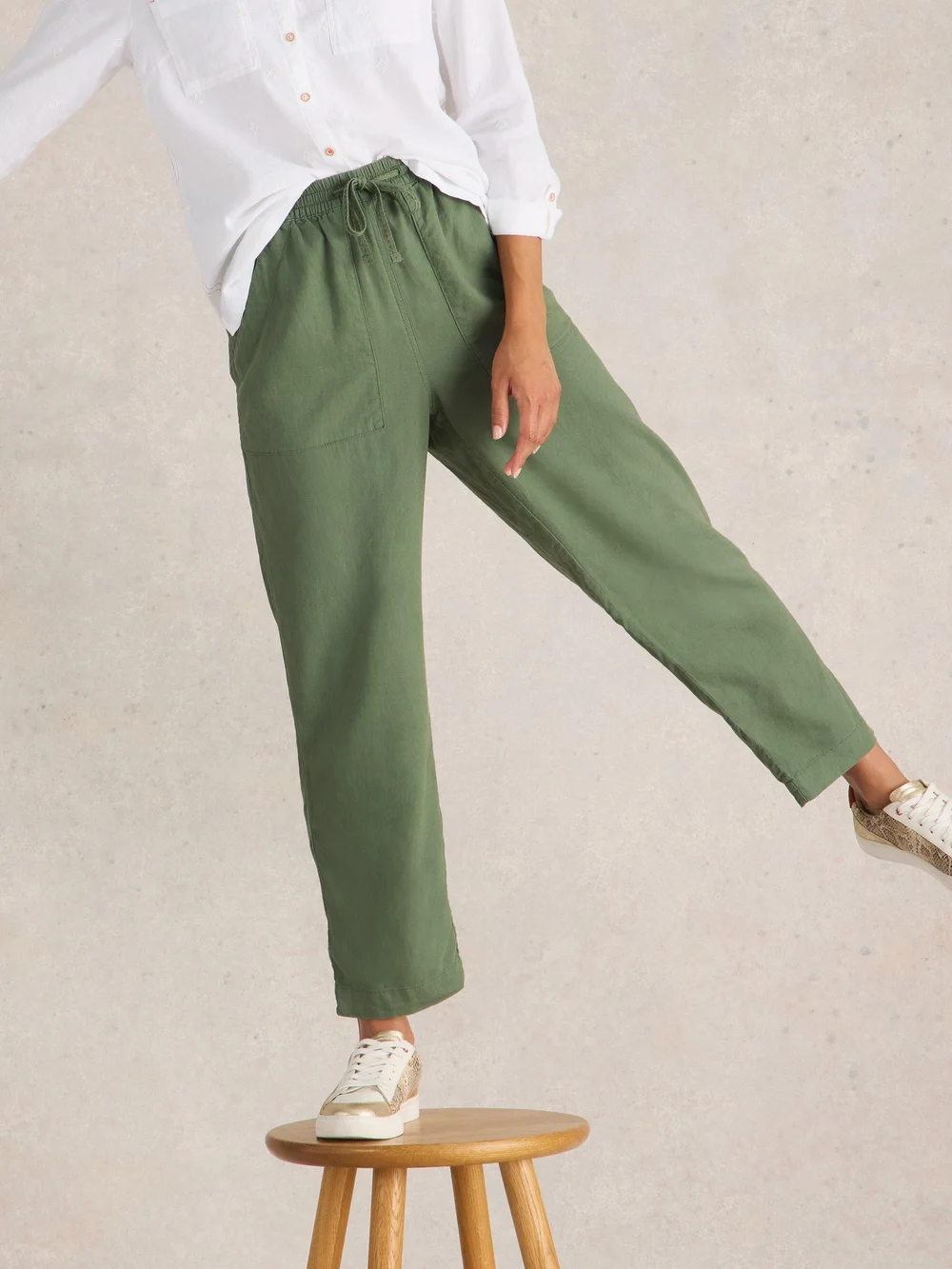 Hose Elle aus Leinenmischung - Mid Green - 46/R Bild 1