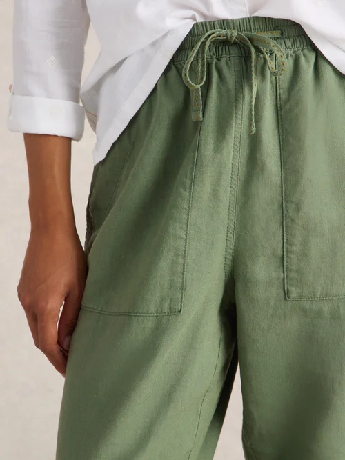 Hose Elle aus Leinenmischung - Mid Green - 46/R Bild 3