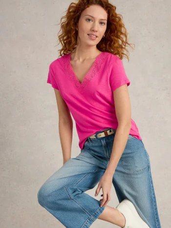 Ellie T-Shirt mit Spitzenbesatz