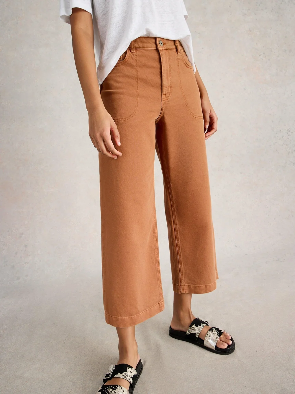 7/8-Jeans Tia mit weitem Bein - Dark Tan - 46/R Bild 1