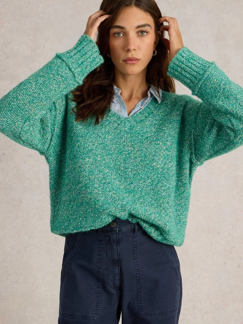 Pullover mit V-Ausschnitt - Brt Green - 52 Bild 3