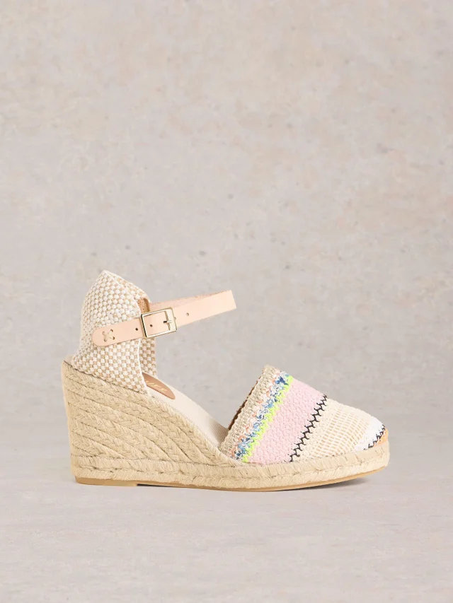 Espadrilles mit Häkelmuster