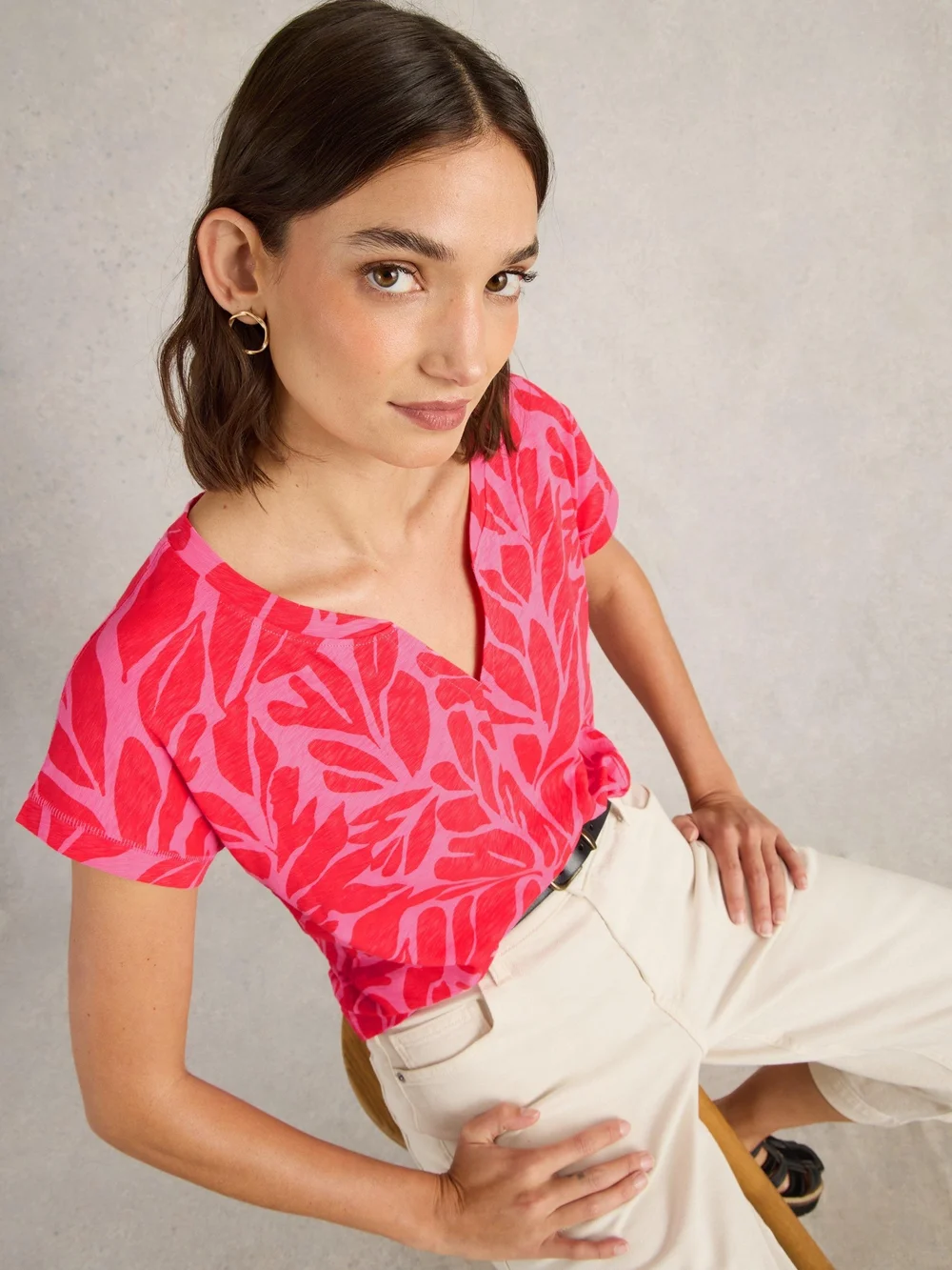 T-Shirt Nelly mit Keilausschnitt - Mid Pink - 52 Bild 1