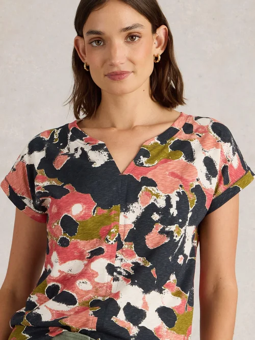 T-Shirt Nelly mit Keilausschnitt - Blk Pr - 52 Bild 3