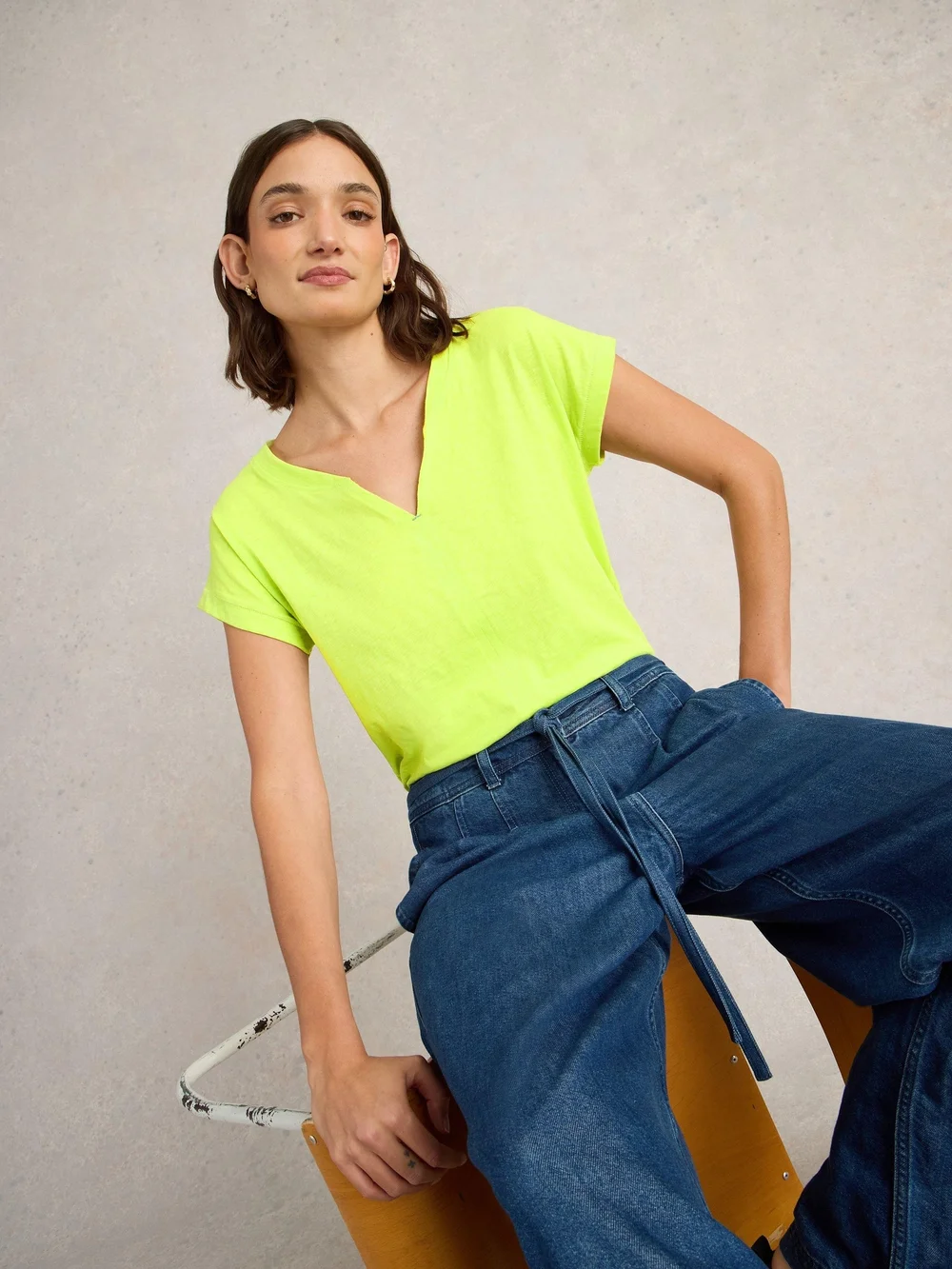 T-Shirt Nelly mit Keilausschnitt - Brt Yellow - 52 Bild 1