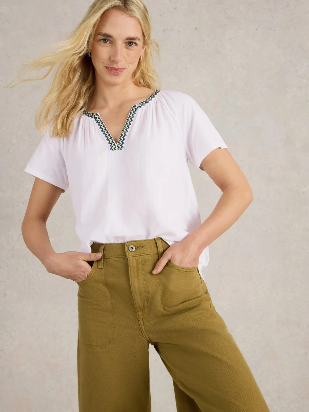 Besticktes Top Lucia - White Mlt - 48 Bild 1