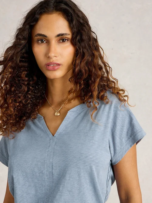 T-Shirt Nelly mit Keilausschnitt - Mid Blue - 50 Bild 3