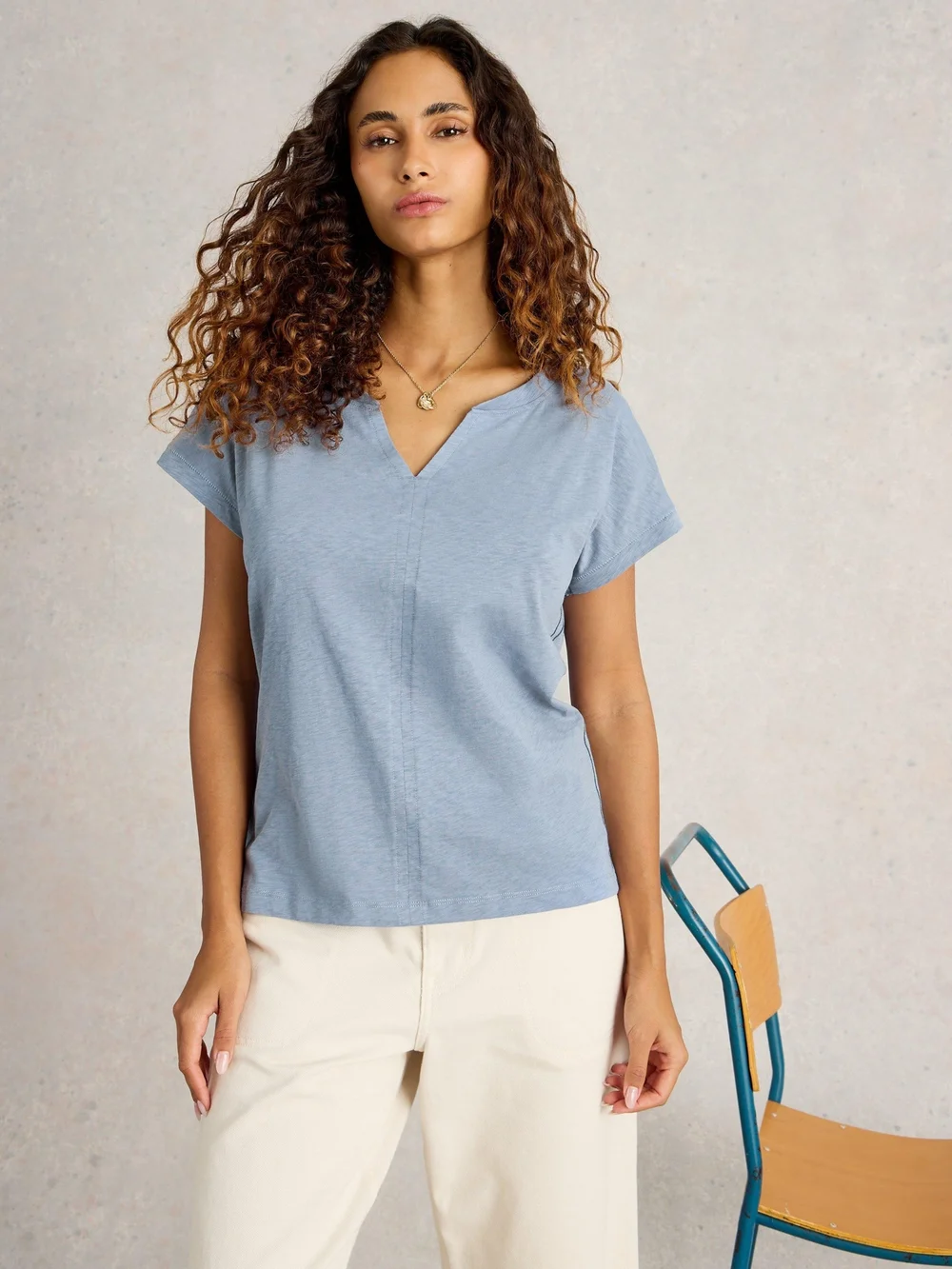 T-Shirt Nelly mit Keilausschnitt - Mid Blue - 50 Bild 1
