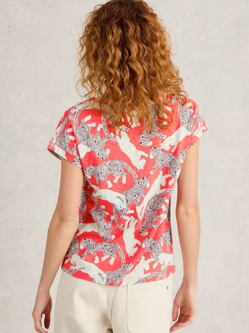 T-Shirt Nelly mit Keilausschnitt - Coral Pr - 52 Bild 4