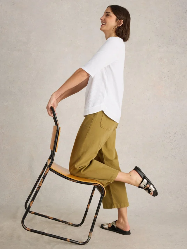 T-Shirt Weaver mit Keilausschnitt