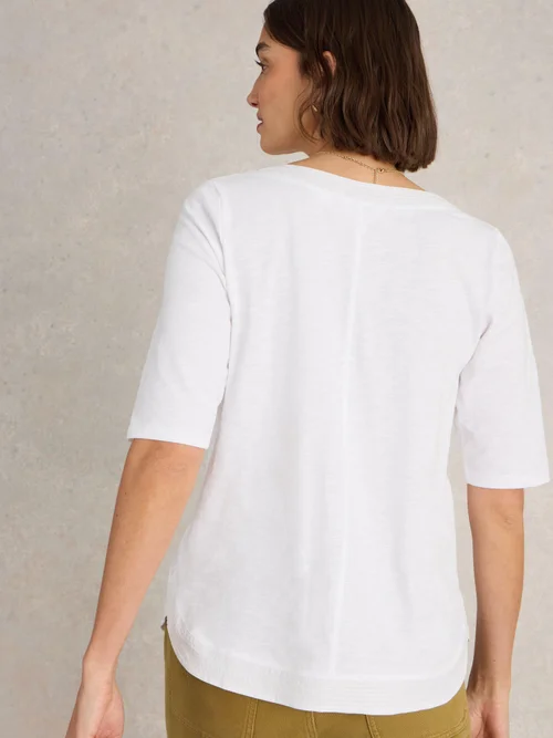 T-Shirt Weaver mit Keilausschnitt - Bril White - 40 Bild 4