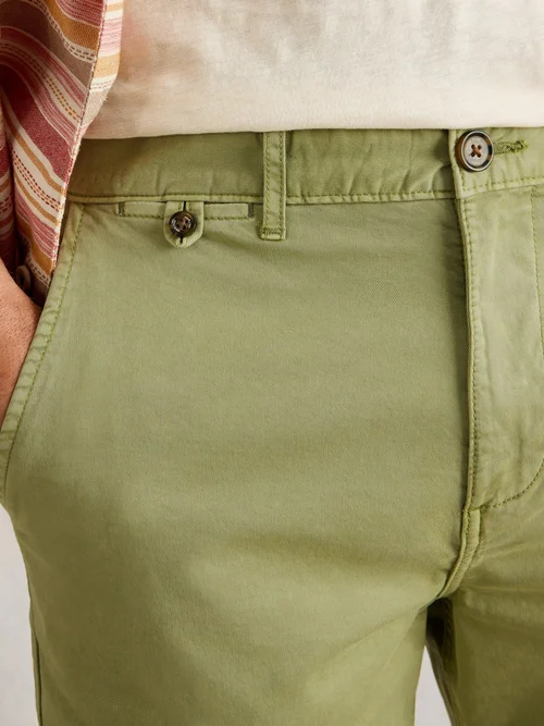 Chino-Shorts aus Bio-Baumwolle - Lgt Green - 38/R Bild 3