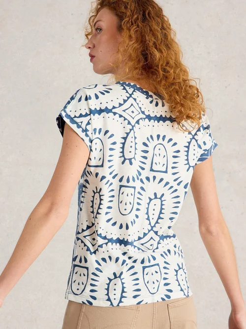 T-Shirt Nelly mit Keilausschnitt - Blue Mlt - 52 Bild 4