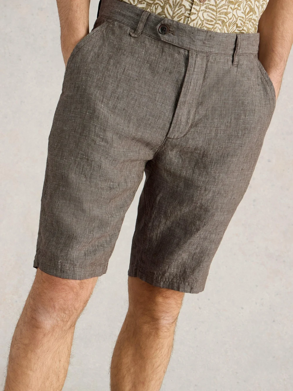 Chinoshorts aus Leinen - Khaki Grn - 38/R Bild 1