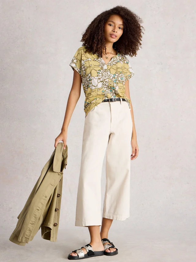 T-Shirt Nelly mit Keilausschnitt