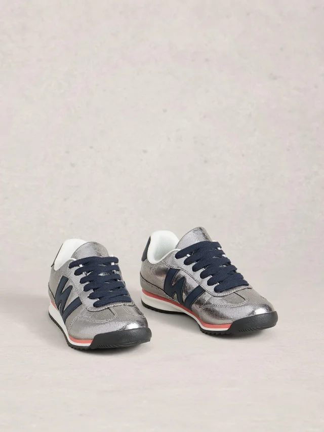 Sneaker Lucy