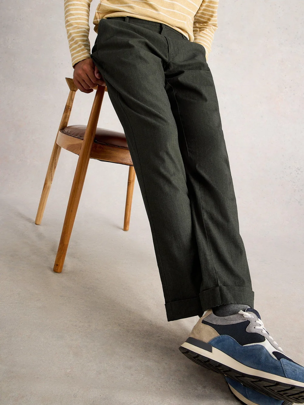 Hose mit Fischgrätmuster - Khaki Grn - 40/R Bild 1