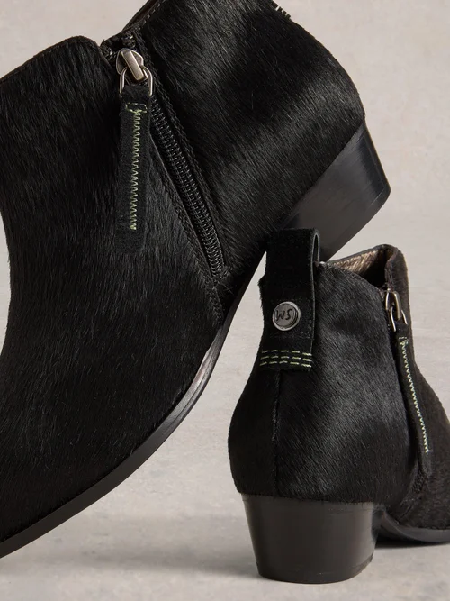 Weite Lederstiefeletten mit Ponyfelloptik - Pure Blk - 41 Bild 3